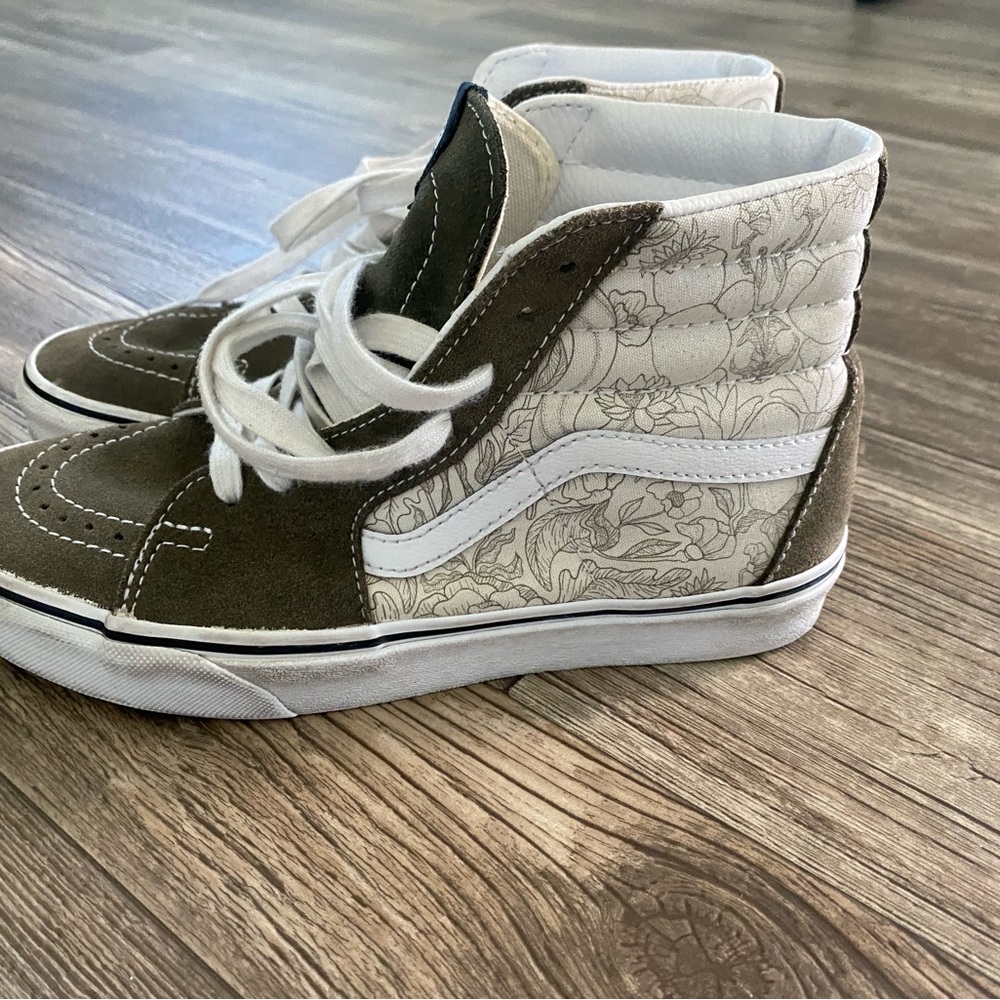 Women’s vans 8.5